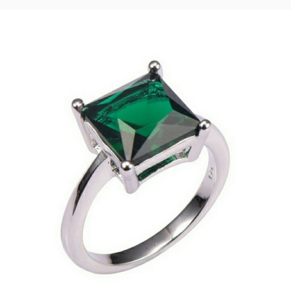 Emerald Green Cocktail Ring